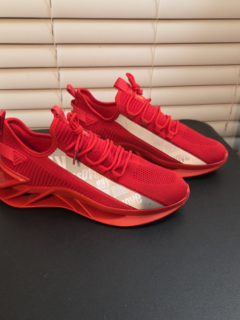 Source Unknown Red Men's Athletic Sneakers